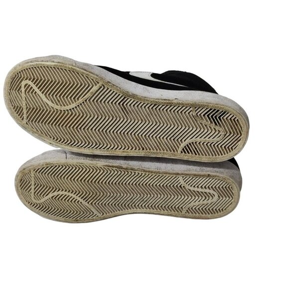 Nike Blazer Mid 77 Black Suede Sneakers Shoes Boys Size 5.5 Youth DD3237-002 - Picture 5 of 8